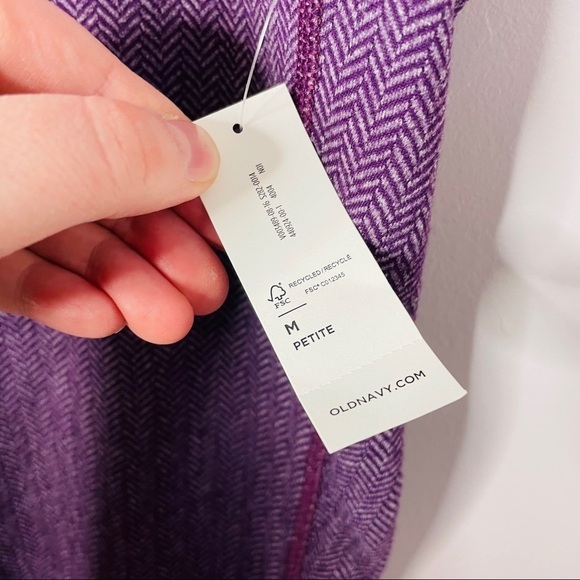 Old Navy Purple Activewear Leggings- Petite - Picture 3 of 4